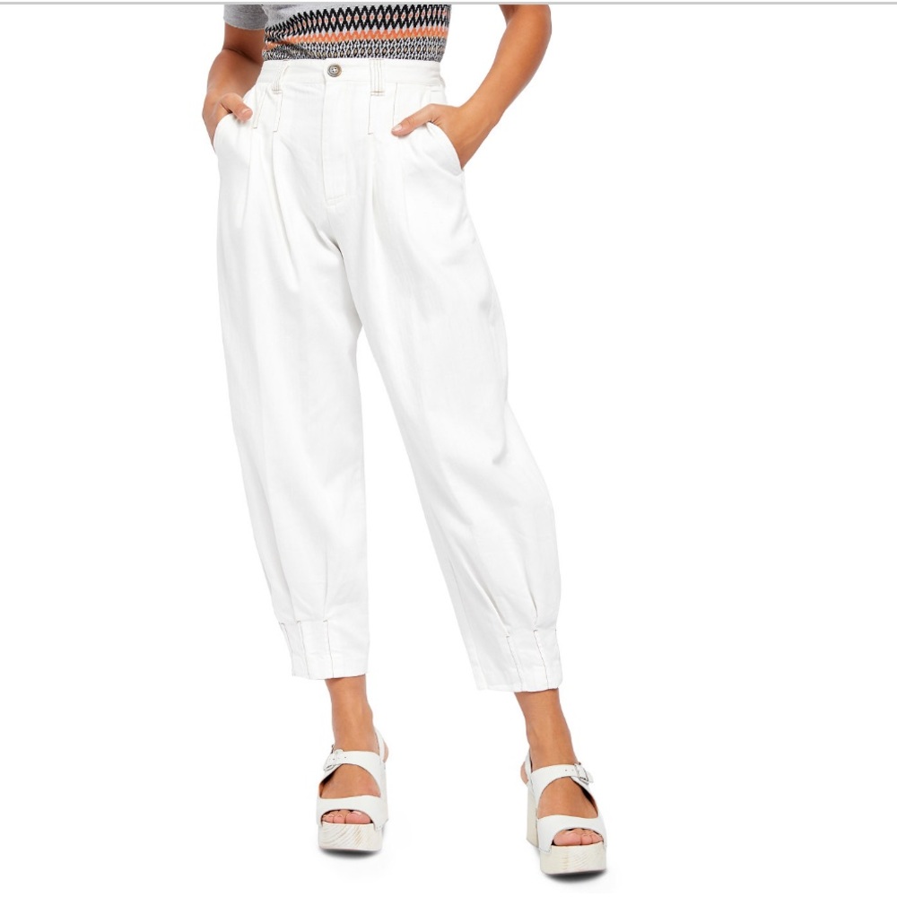 Free People Barcelona Baloon Capri Comfy Pants